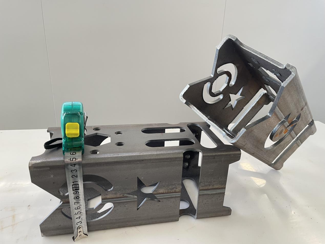 不銹鋼激光切割，做到這一點(diǎn)，徹底解決“毛刺”問(wèn)題？